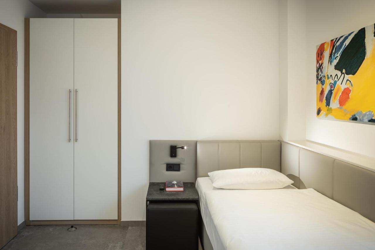 Home & Work Pulheim Exterior photo